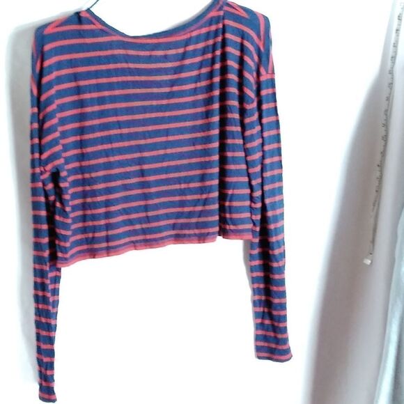 Aeropostale crop top  - Picture 3 of 3